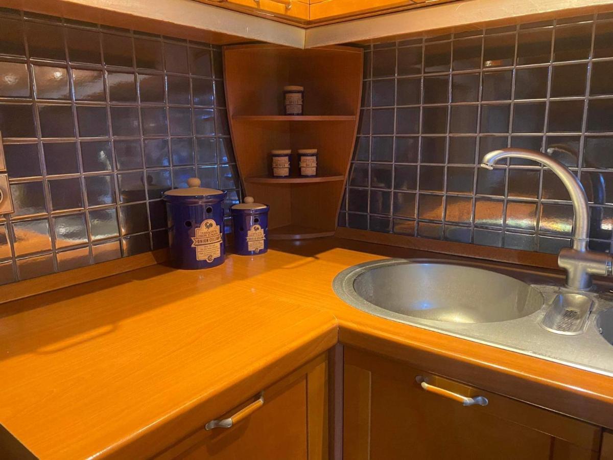 Elegante Apartamento Centrale Trikala  Bagian luar foto