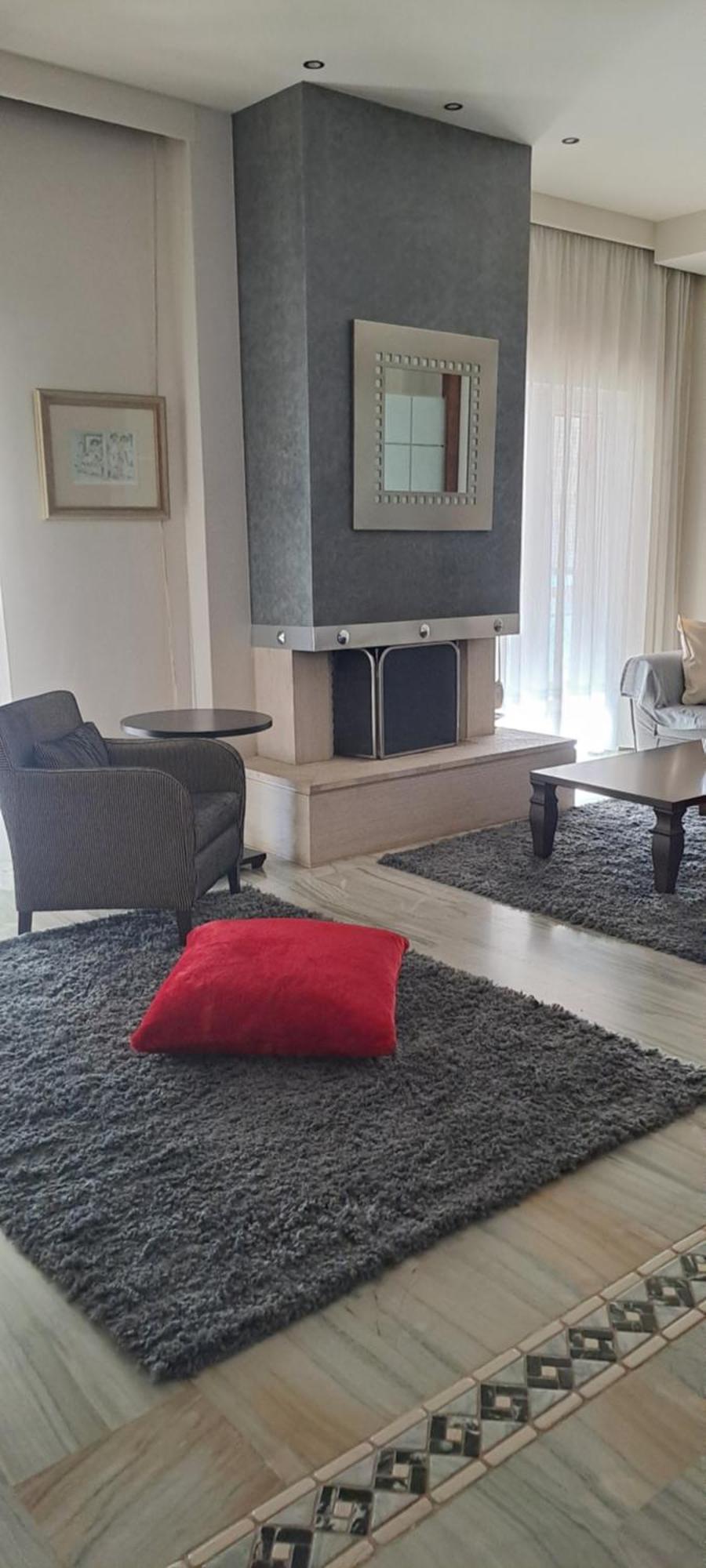 Elegante Apartamento Centrale Trikala  Bagian luar foto