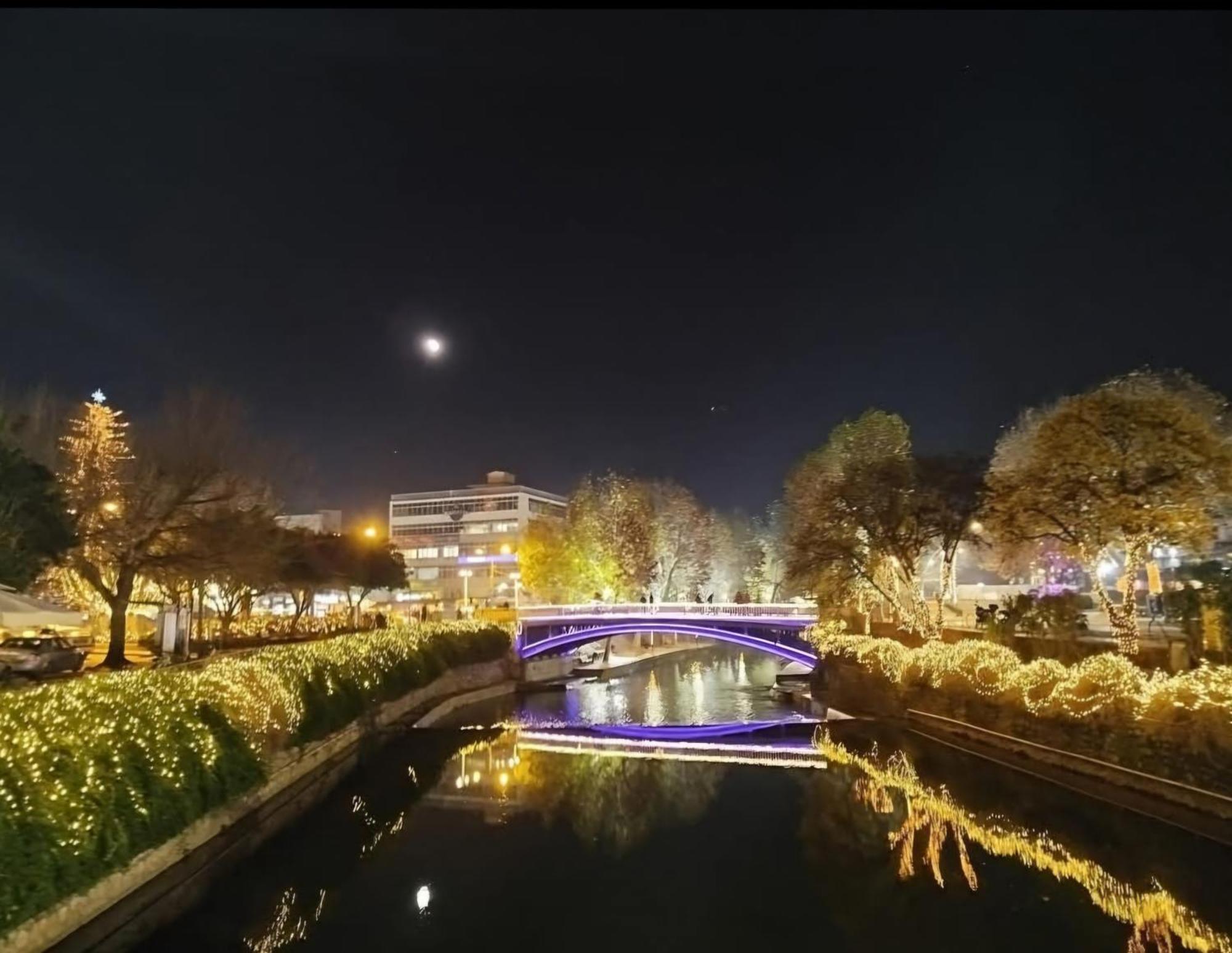 Elegante Apartamento Centrale Trikala  Bagian luar foto